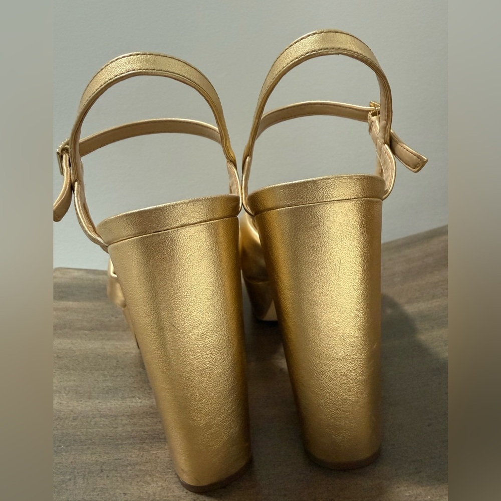 Michael Kors plataform Gold Shoes - Picture 7 of 14